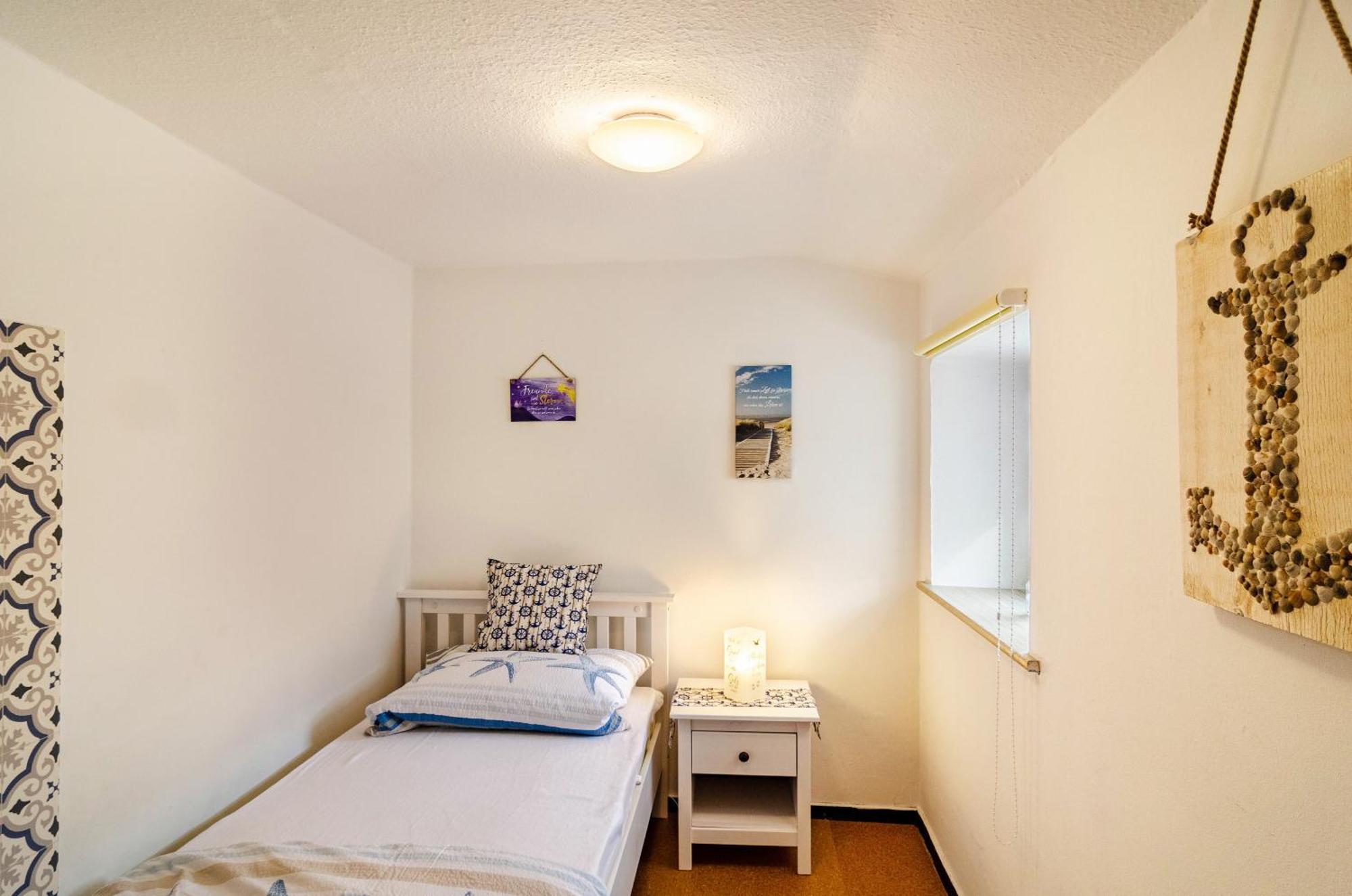 Ferienhaus Segelboot Krummhoern Ngoại thất bức ảnh